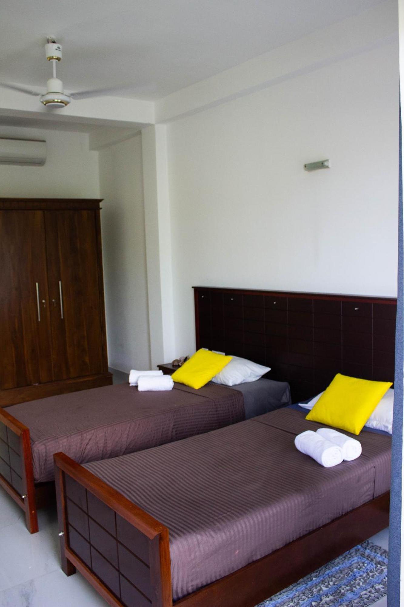 Hotel Uralsurf House Weligama Exterior foto